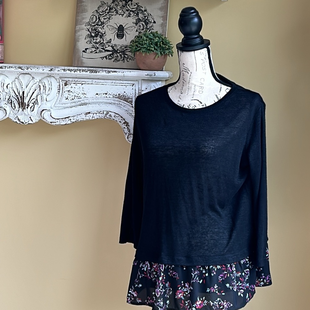 Black & Purple Floral Ruffle long Sleeve Tunic medium women